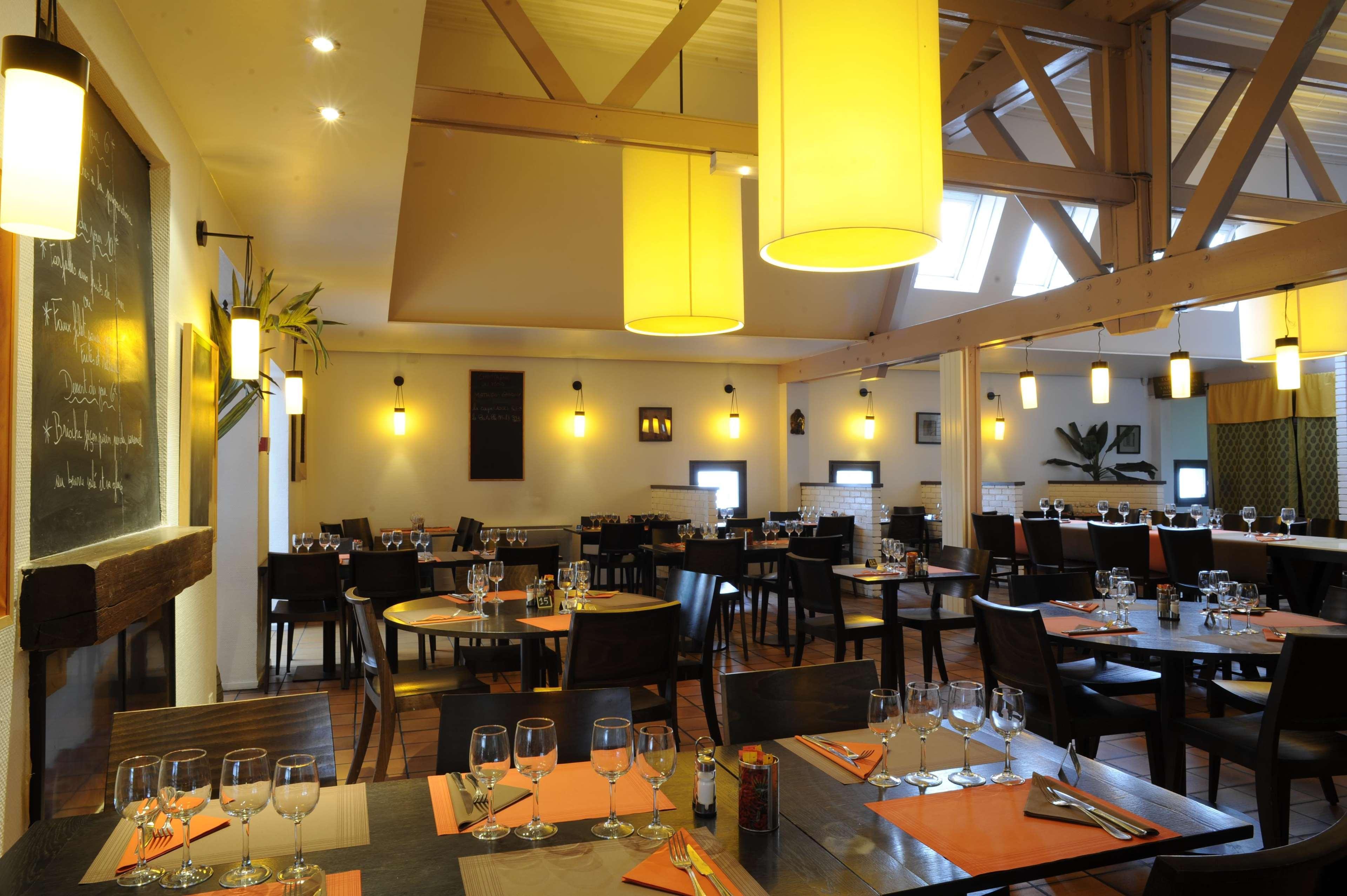 Kyriad Est - Parc Expositions Hotel Reims