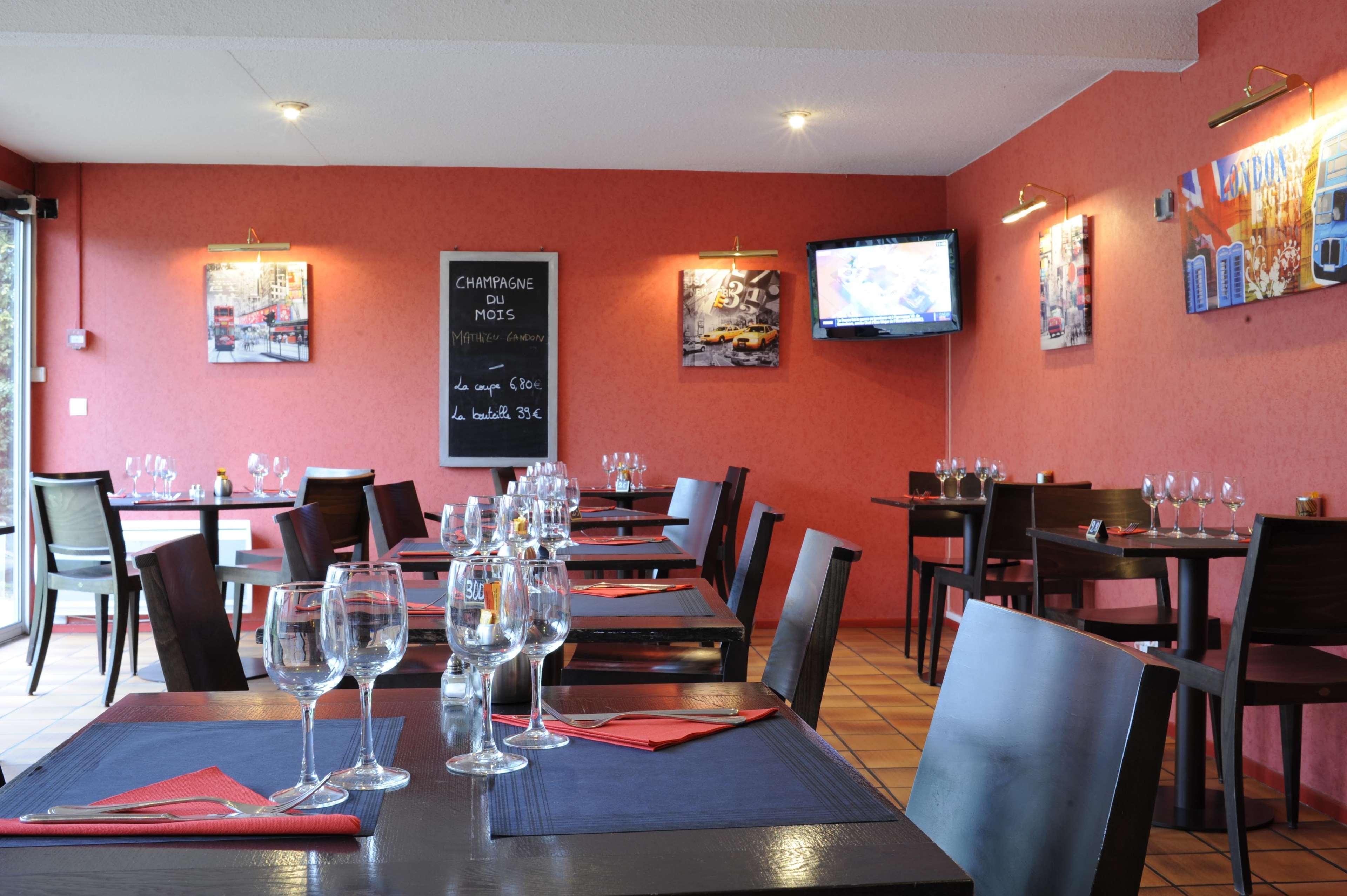 Hotel Kyriad Est - Parc Expositions